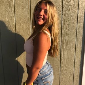 Meet your Posher, Jules